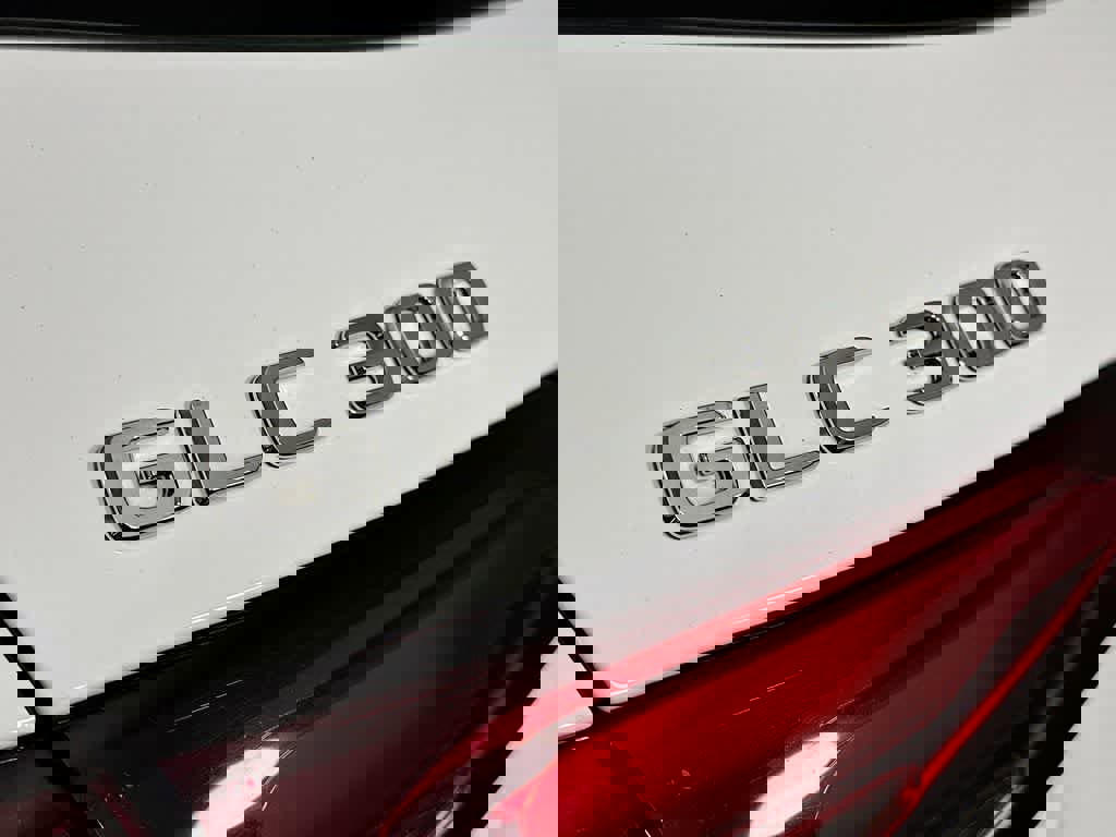 Used 2024 Mercedes-Benz GLC 300 GLC 300 image 10