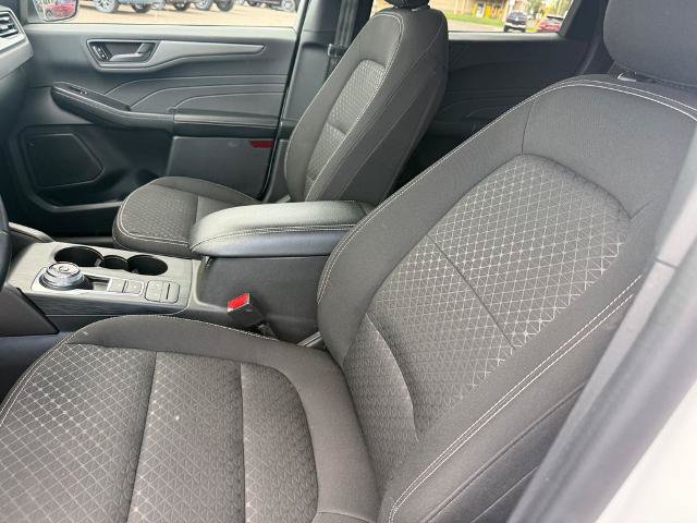 Certified 2024 Ford Escape Active AWD/4WD image 28