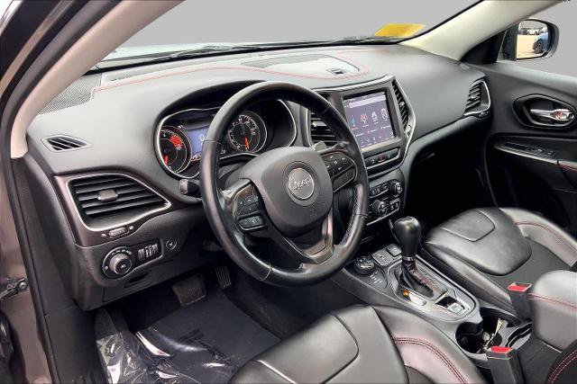 Used 2021 Jeep Cherokee Trailhawk w/ Sun, Sound & Nav Group AWD/4WD image 18
