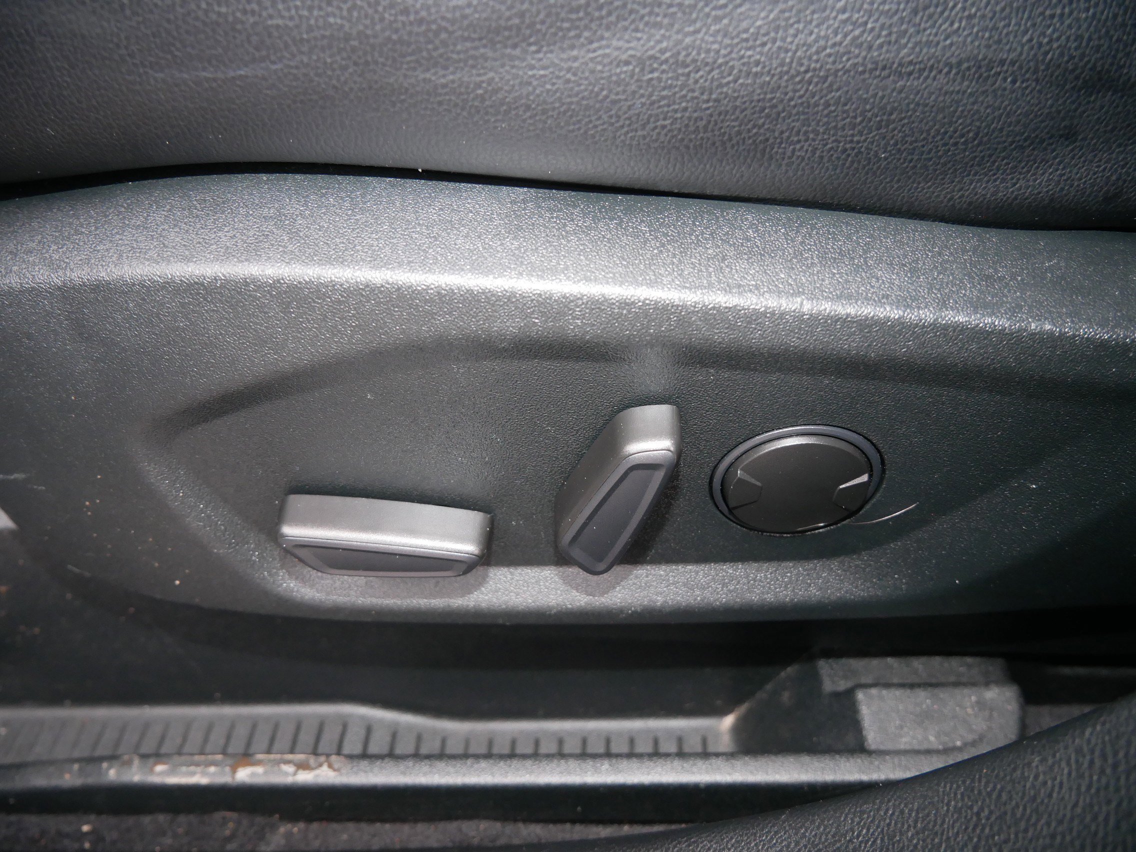 Certified 2022 Ford Edge Titanium image 19