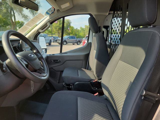 Certified 2025 Ford Transit 250 Low Roof w/ Exterior Upgrade Package RWD image 9