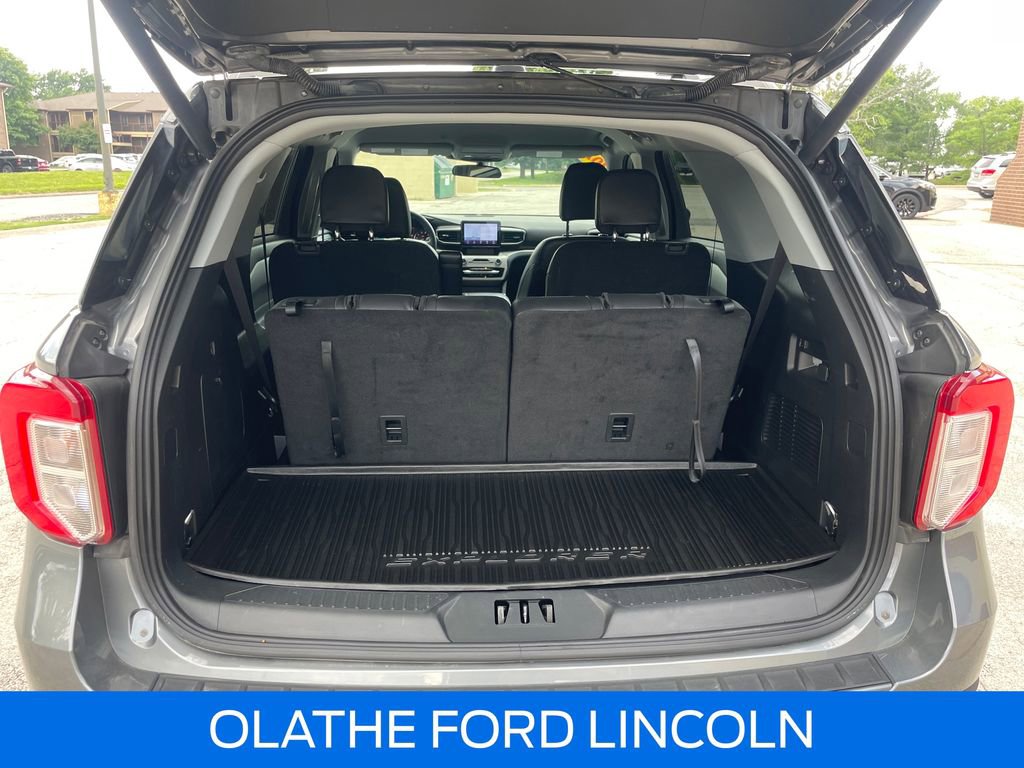 Certified 2023 Ford Explorer XLT w/ Equipment Group 202A AWD/4WD image 29