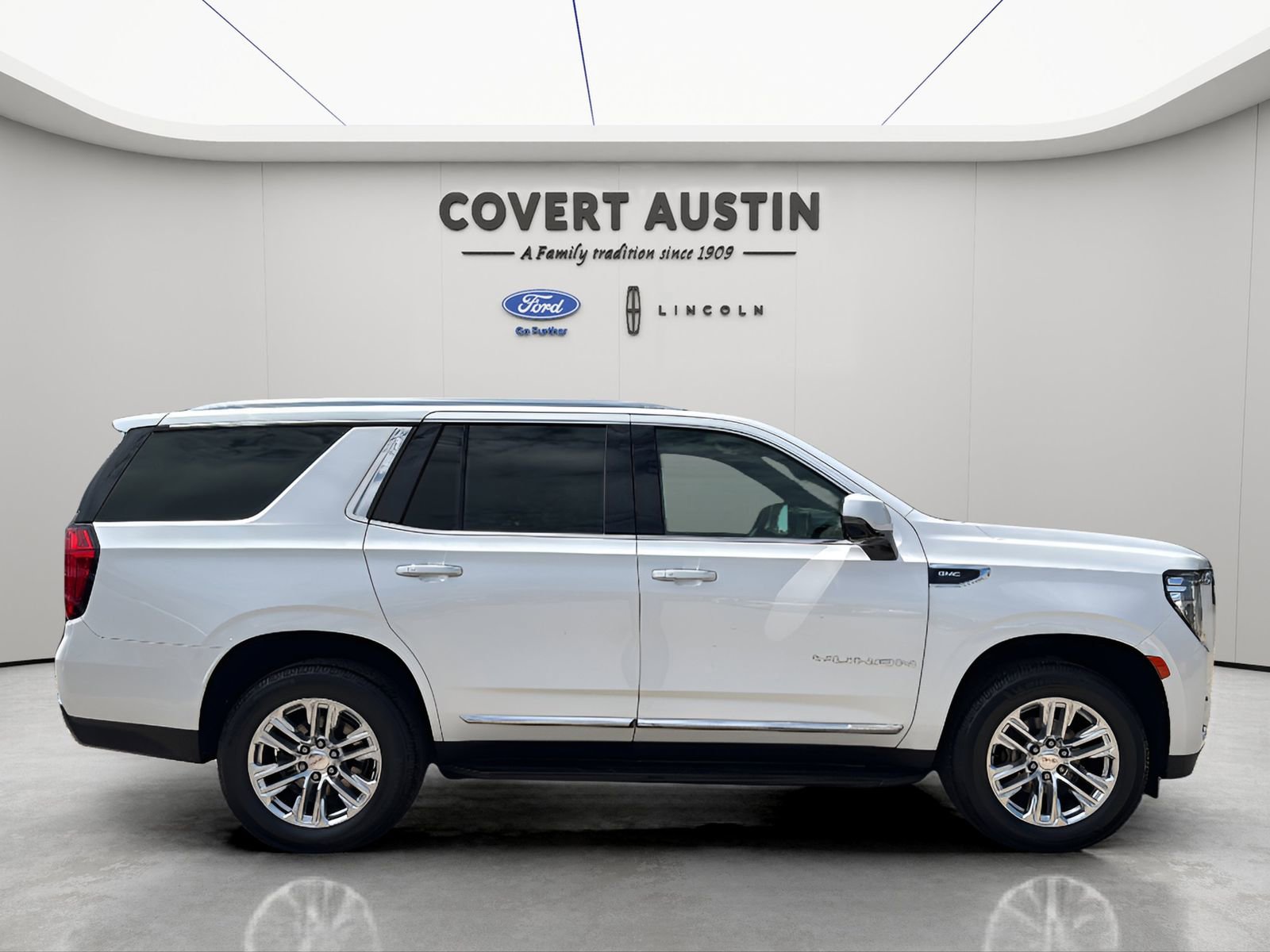 Used 2021 GMC Yukon SLT w/ SLT Premium Package RWD image 6