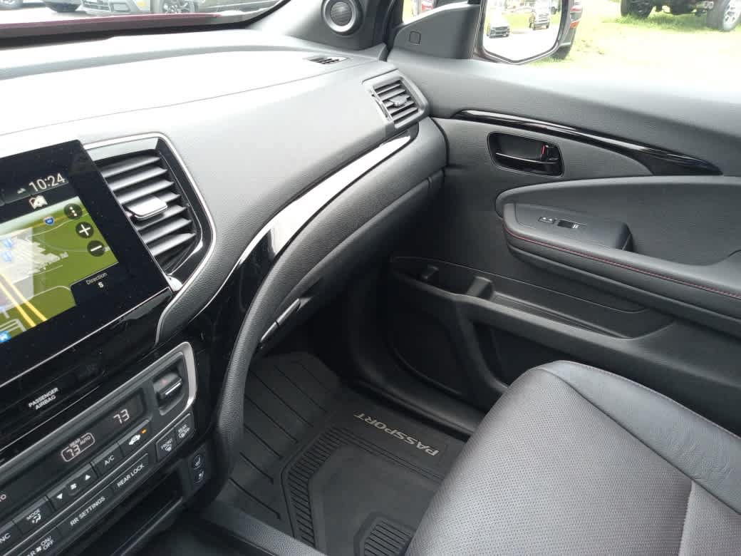Used 2024 Honda Passport Black Edition image 23