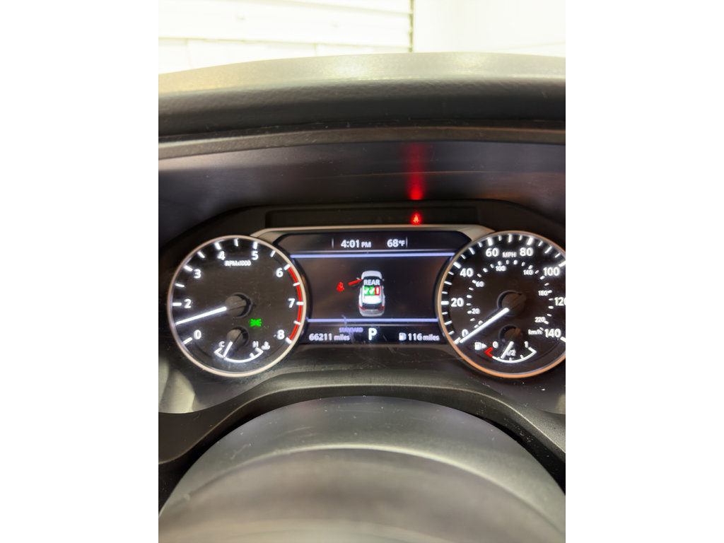 Used 2024 Nissan Rogue SV FWD image 16