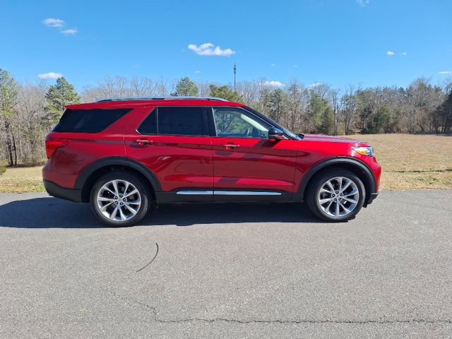 Certified 2021 Ford Explorer Platinum w/ Equipment Group 601A image 2