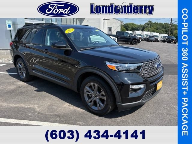 Certified 2023 Ford Explorer XLT w/ Equipment Group 202A AWD/4WD image 1