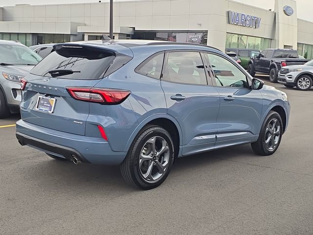 Certified 2024 Ford Escape ST-Line w/ Tech Pack #1 AWD/4WD image 4