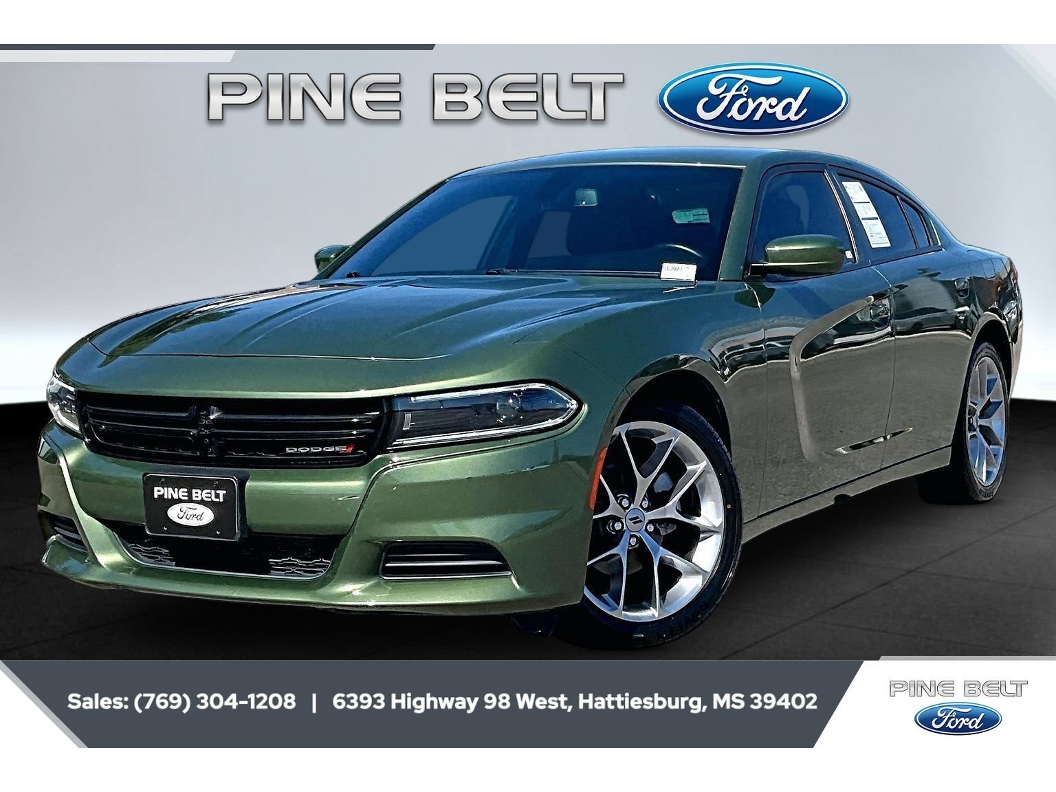 Used 2022 Dodge Charger SXT w/ Plus Group RWD image 10