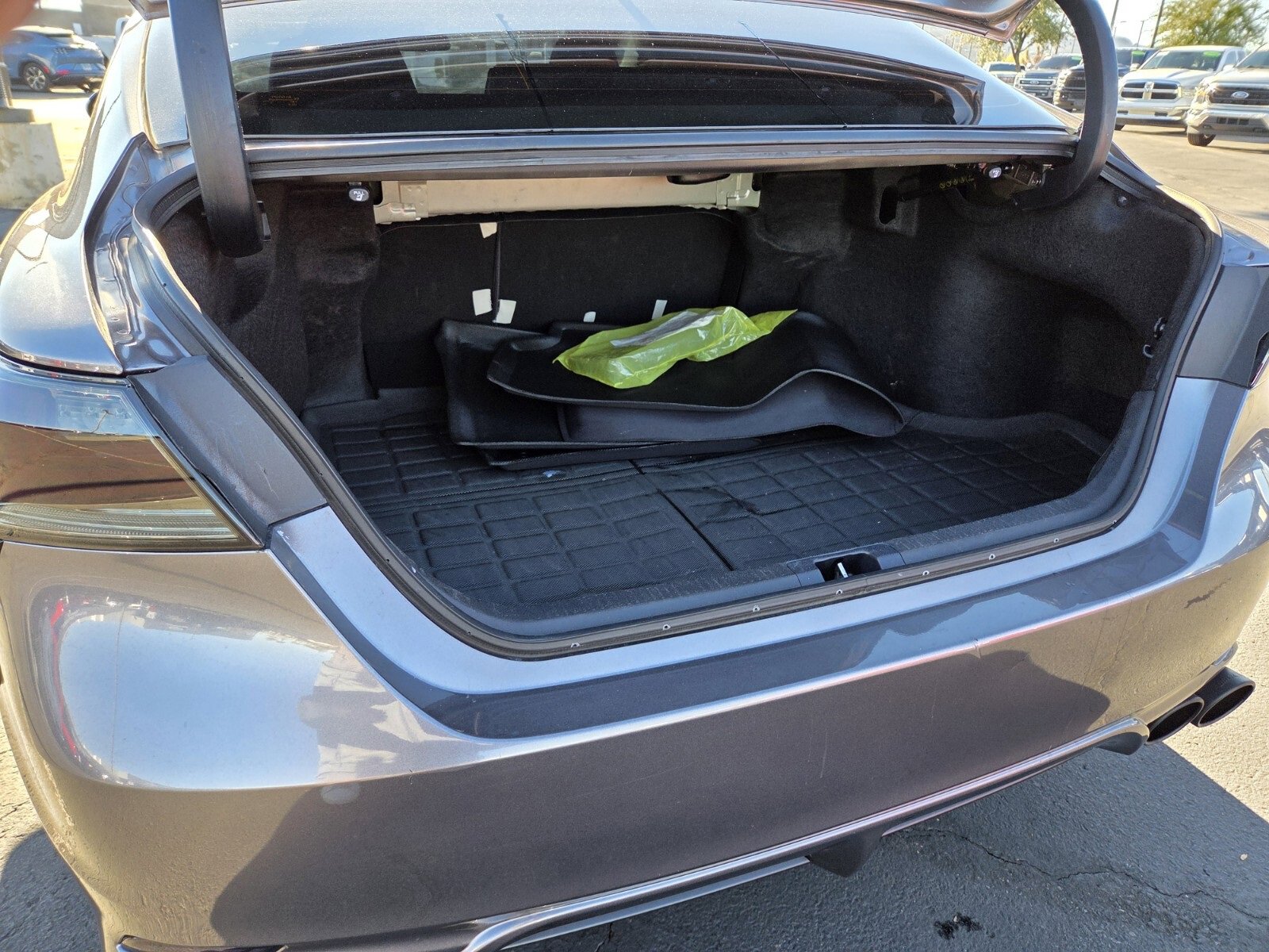 Used 2024 Toyota Camry SE image 13