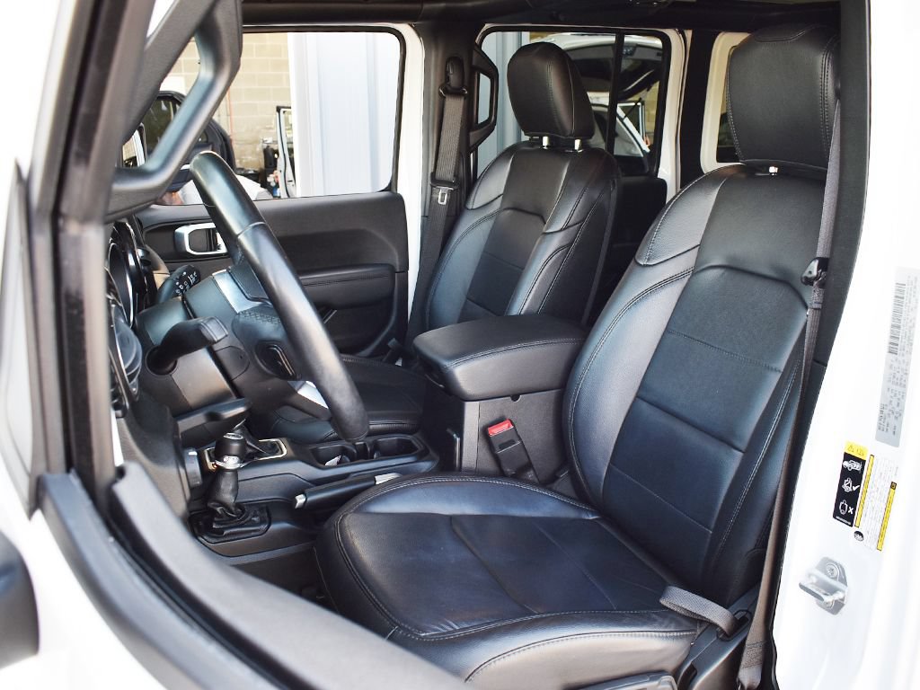 Used 2020 Jeep Wrangler Unlimited Sahara AWD/4WD image 5
