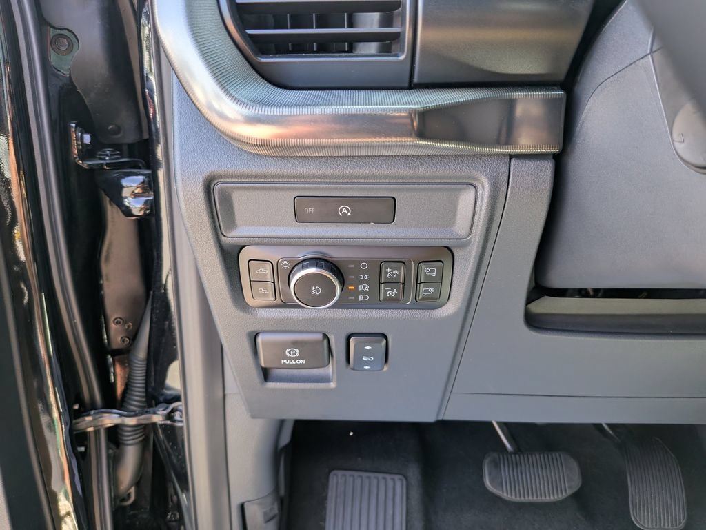 Certified 2025 Ford F150 Raptor AWD/4WD image 32