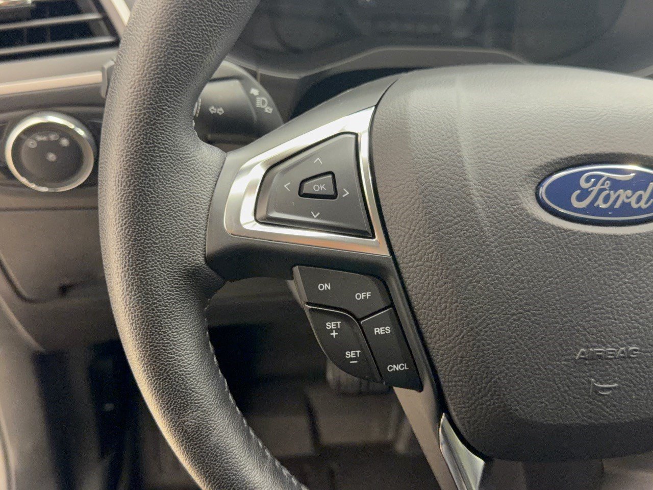 Certified 2022 Ford Edge SEL w/ Convenience Package AWD/4WD image 18