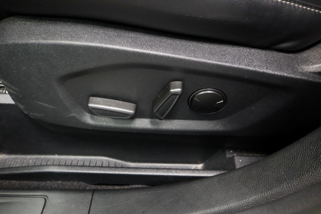 Certified 2024 Ford Edge SEL image 24