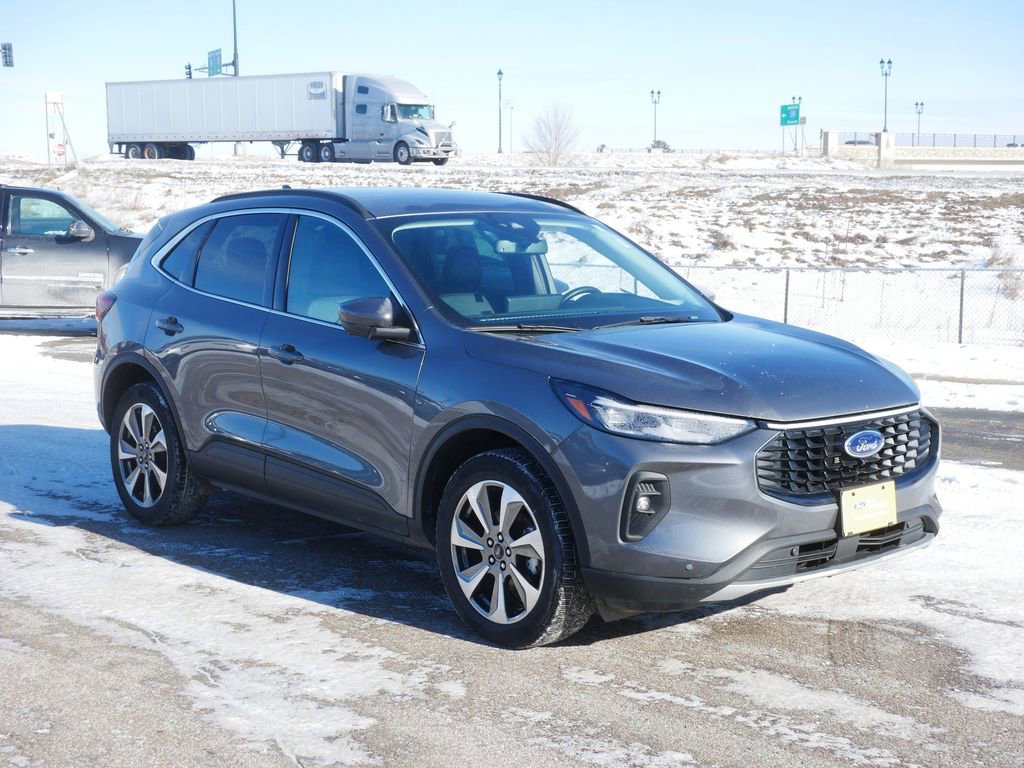 Certified 2024 Ford Escape Platinum image 3