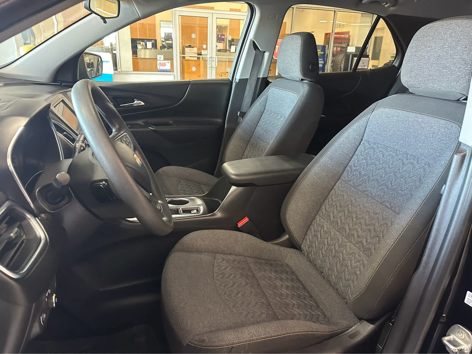 Used 2022 Chevrolet Equinox LT AWD/4WD image 24