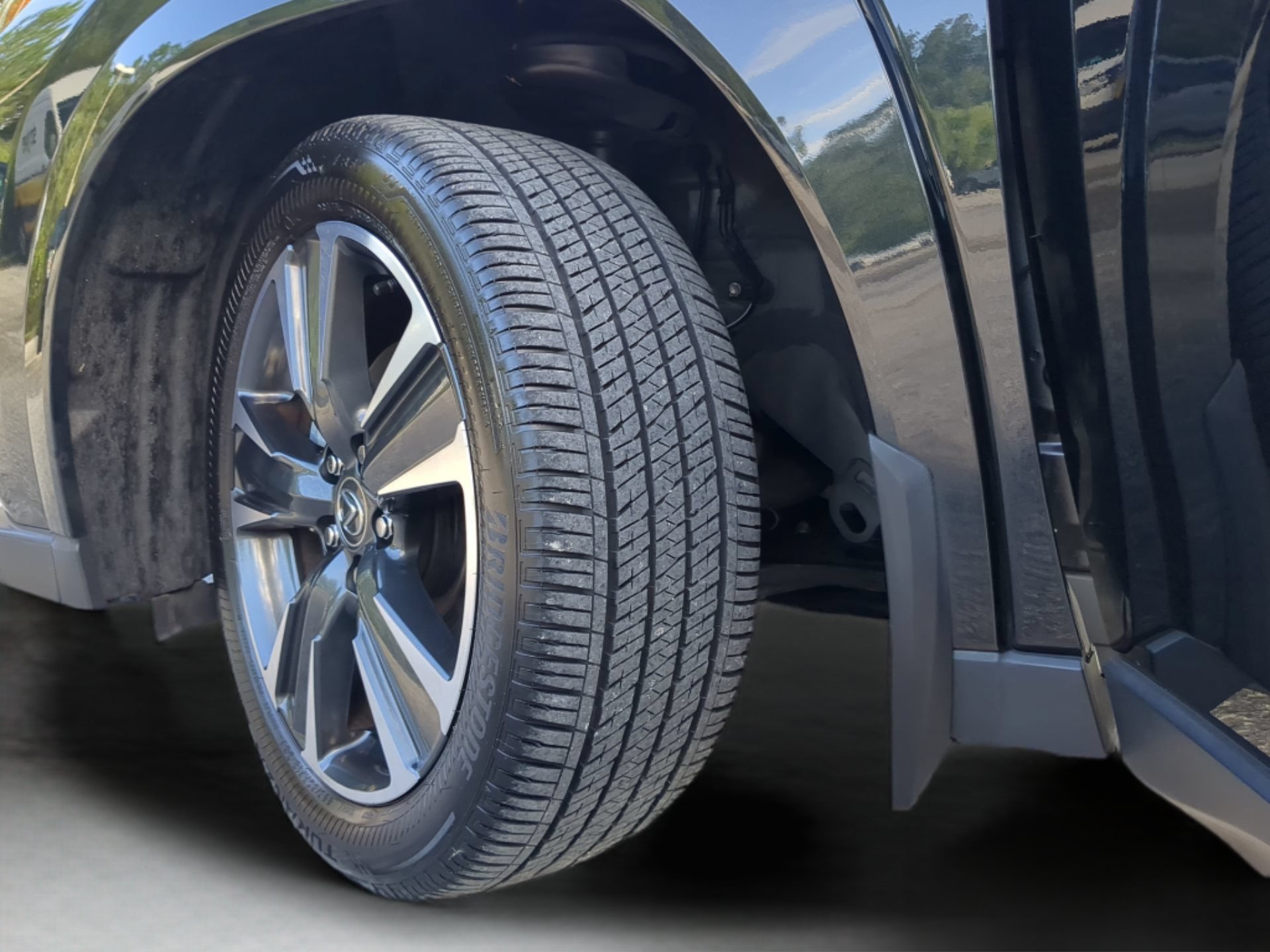 Used 2025 Lexus UX 300h FWD w/ Cold Area Package image 72