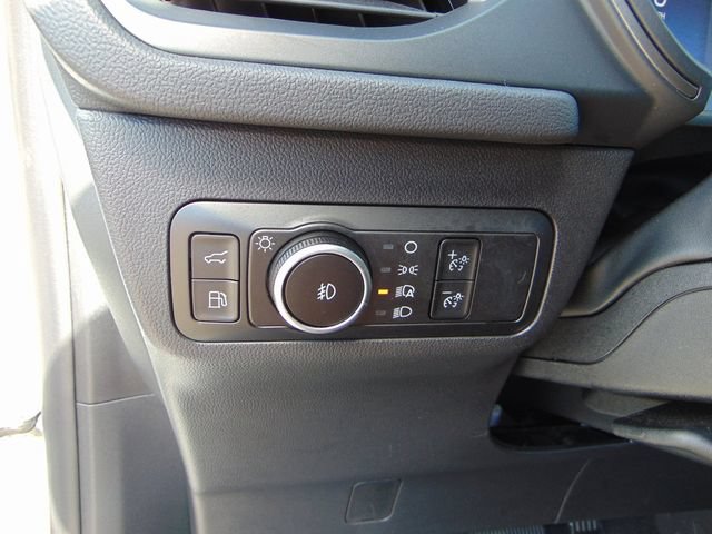 Certified 2026 Ford Escape SE FWD image 19