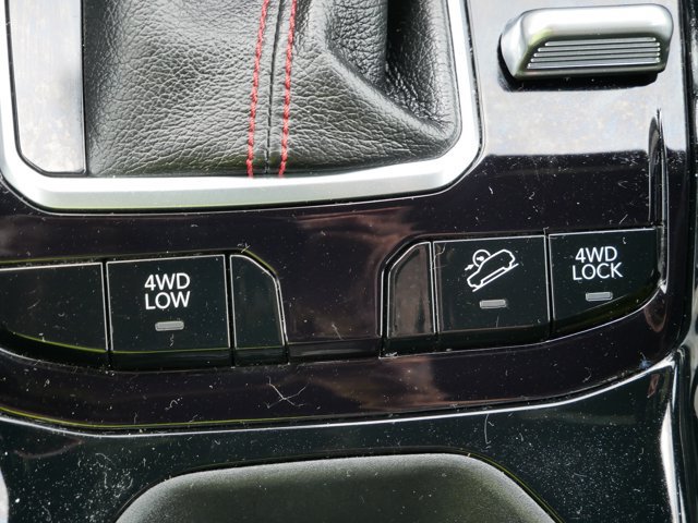 Used 2024 Jeep Compass Trailhawk AWD/4WD image 27