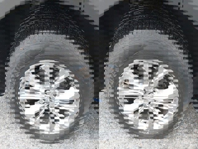 Certified 2022 Ford Explorer XLT w/ Equipment Group 202A image 12