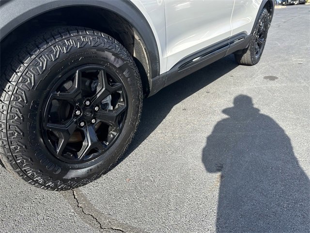 Certified 2022 Ford Explorer Timberline image 13