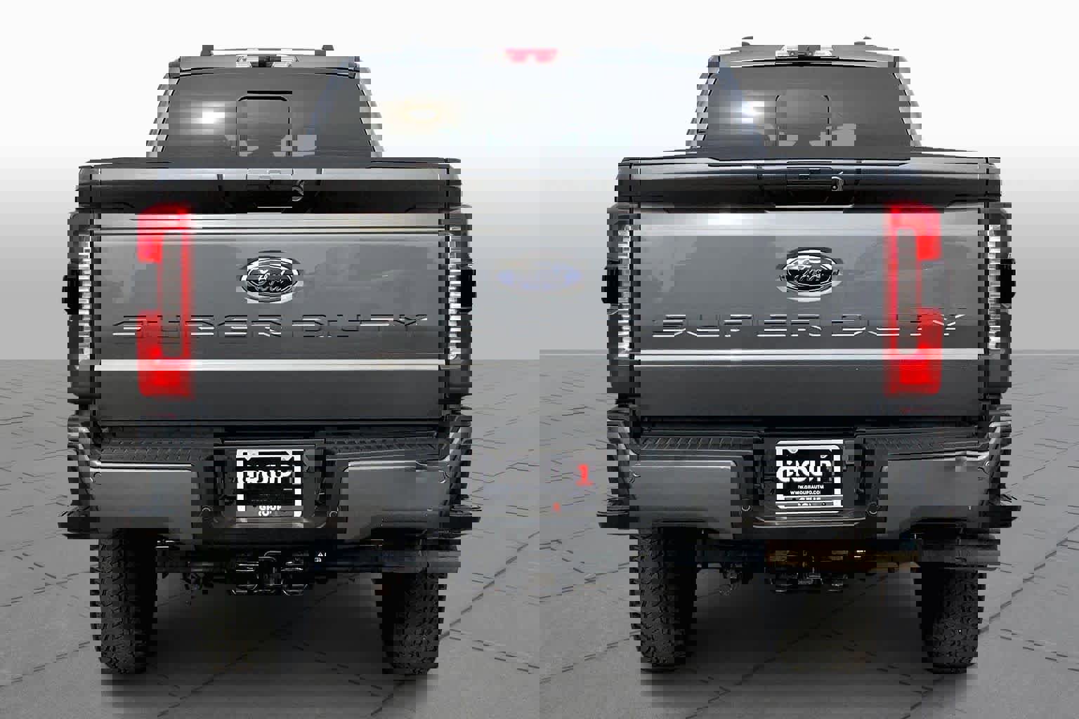 Certified 2023 Ford F250 Lariat w/ Sport Appearance Package image 4