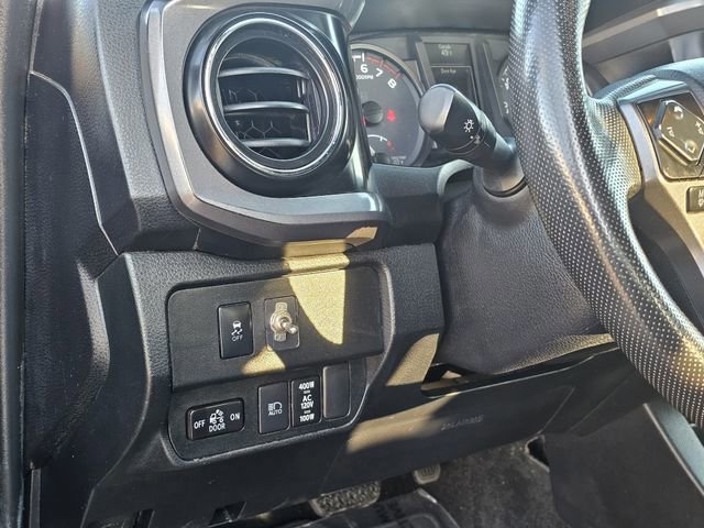 Used 2021 Toyota Tacoma TRD Off-Road image 17