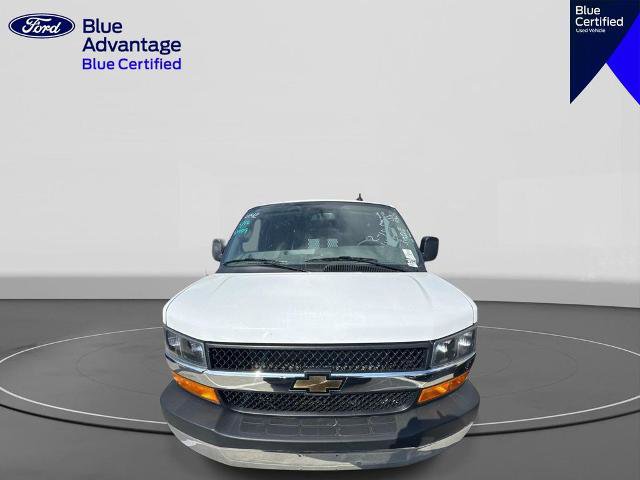 Used 2024 Chevrolet Express 2500 w/ Driver Convenience Package RWD image 3