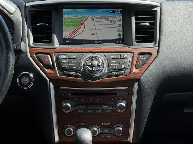 Used 2020 Nissan Pathfinder Platinum w/ Cargo Package AWD/4WD image 17