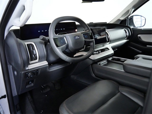 Certified 2025 Ford Expedition Active image 16