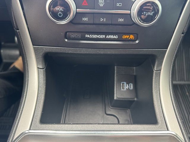 Certified 2022 Ford Edge SEL w/ Convenience Package image 24