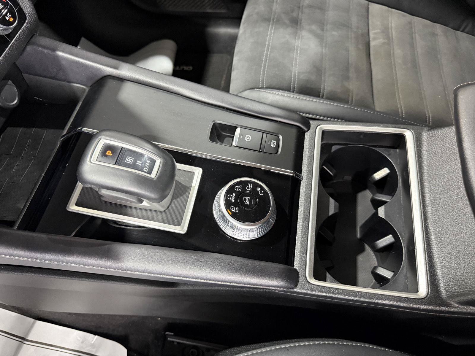 Used 2023 Mitsubishi Outlander SE FWD image 31