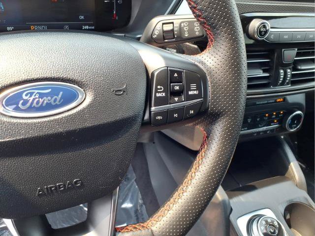 Certified 2025 Ford Escape ST-Line Select AWD/4WD image 26