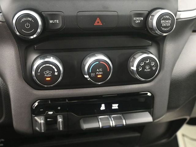 Used 2024 RAM 2500 Big Horn AWD/4WD image 13