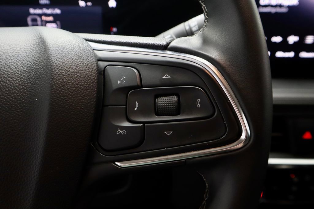 Used 2025 Buick Encore GX Preferred FWD image 29