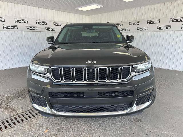 Used 2023 Jeep Grand Cherokee L Limited w/ Luxury Tech Group II AWD/4WD image 2