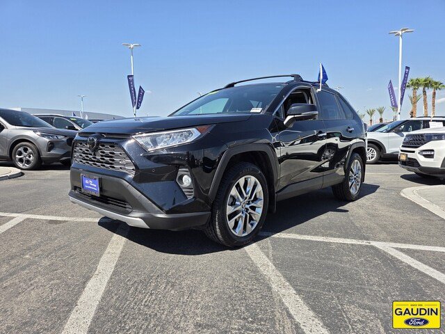 Used 2020 Toyota RAV4 Limited AWD/4WD image 3