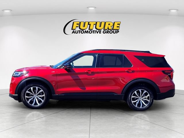 Certified 2025 Ford Explorer ST-Line AWD/4WD image 7