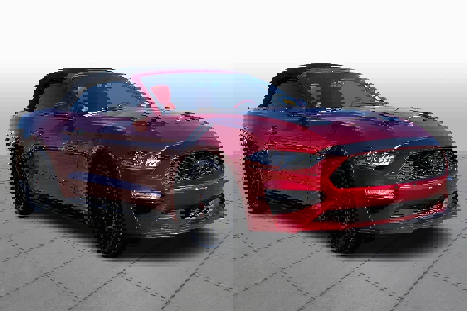 Certified 2018 Ford Mustang Convertible w/ Equipment Group 101A image 5