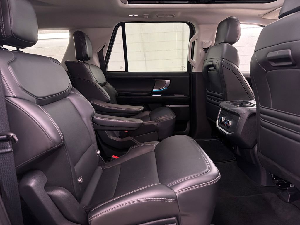 Certified 2025 Ford Expedition Max Platinum AWD/4WD image 33