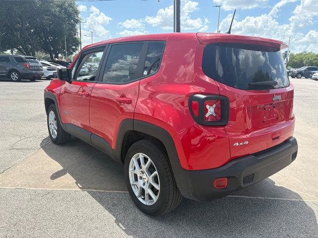 Used 2023 Jeep Renegade Latitude AWD/4WD image 5