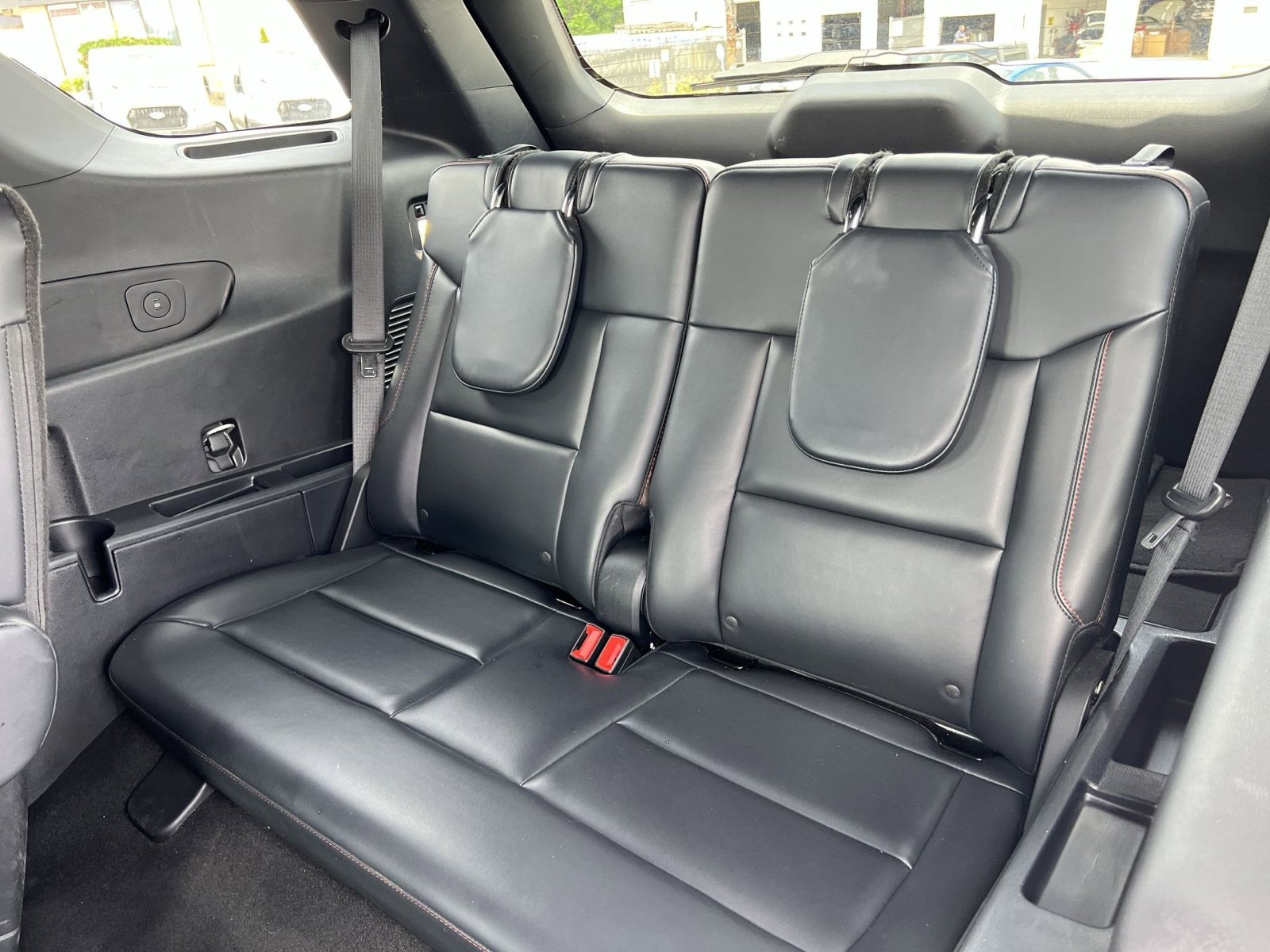 Certified 2025 Ford Explorer ST-Line AWD/4WD image 33