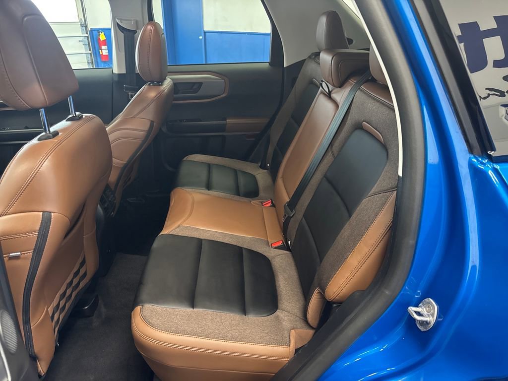 Certified 2025 Ford Bronco Sport Outer Banks w/ Outer Banks Tech Package+ AWD/4WD image 27