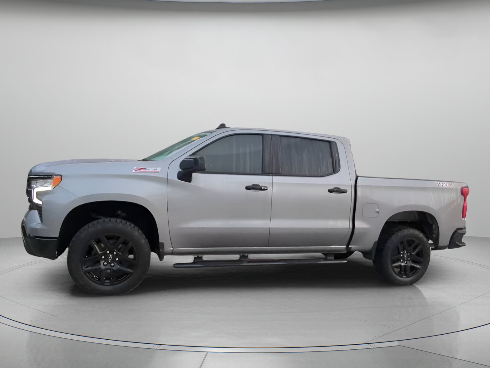 Used 2025 Chevrolet Silverado 1500 LT Trail Boss w/ Convenience Package II AWD/4WD image 15