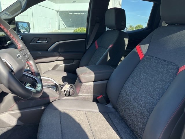 Used 2024 Chevrolet Colorado Z71 w/ Z71 Convenience Package 2 image 6