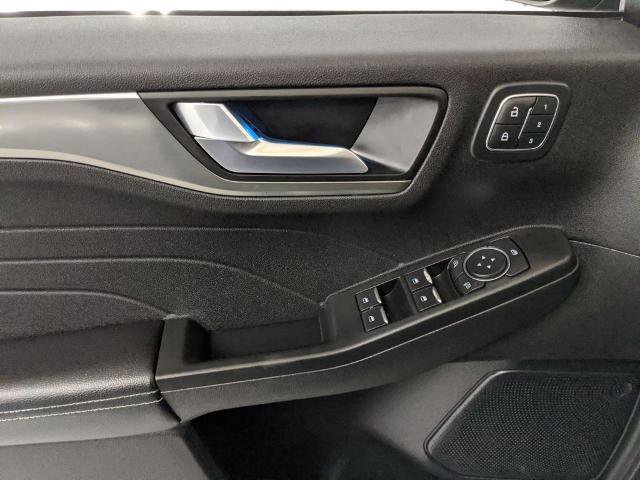 Certified 2022 Ford Escape Titanium w/ Class II Trailer Tow Package image 16