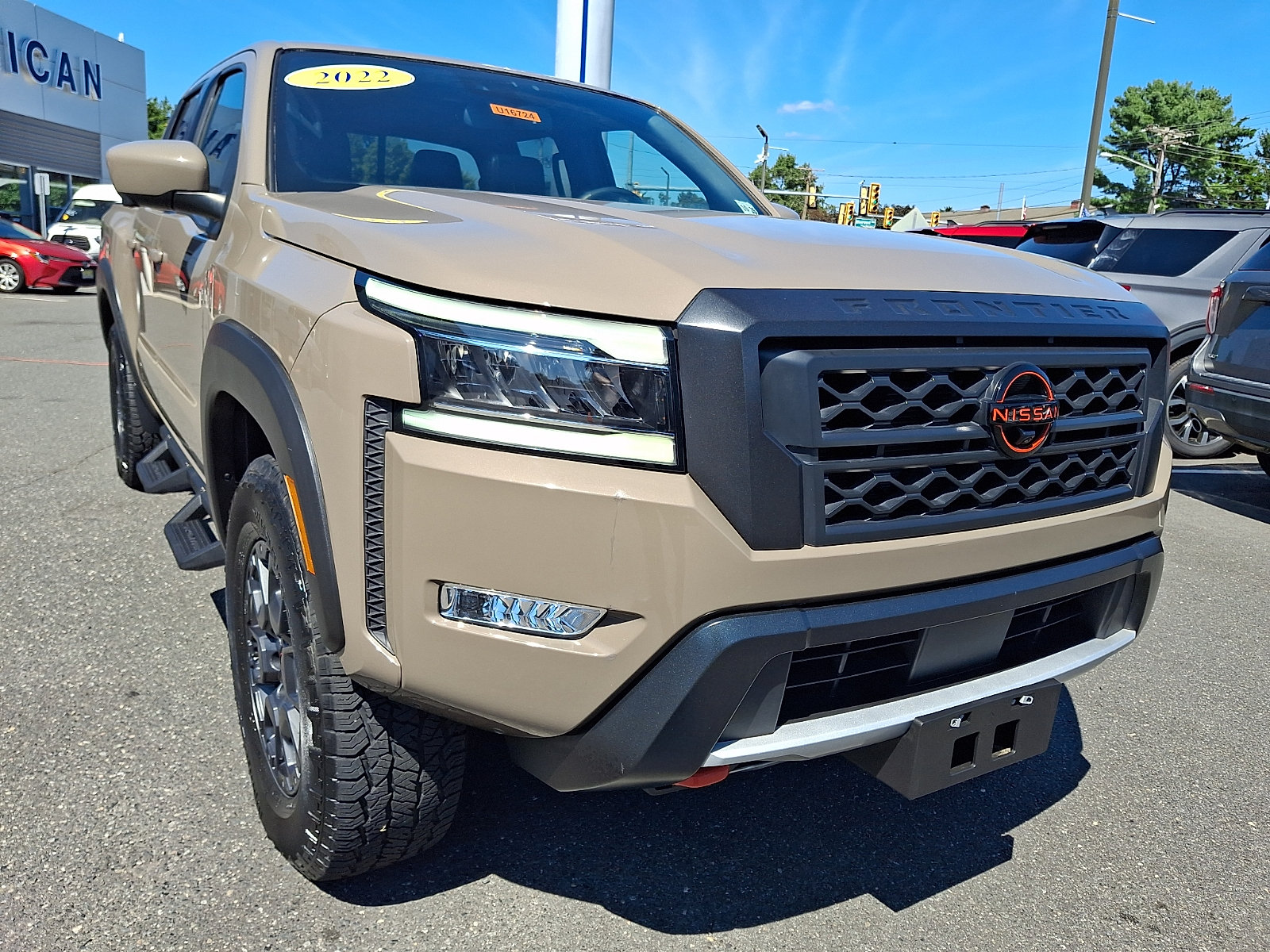 Used 2022 Nissan Frontier PRO-4X w/ Pro-4X Premium Package AWD/4WD image 2