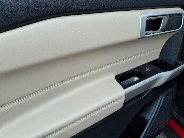 Certified 2022 Ford Explorer XLT w/ Equipment Group 202A image 20