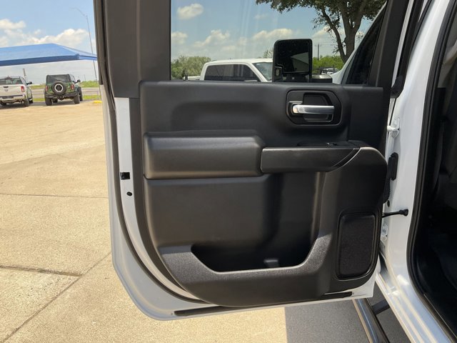 Used 2025 Chevrolet Silverado 2500 Custom w/ Custom Value Package AWD/4WD image 11