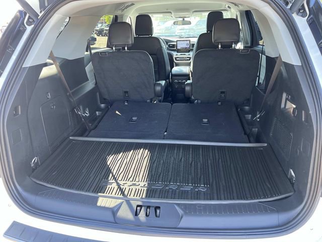 Certified 2024 Ford Explorer XLT w/ Equipment Group 202A AWD/4WD image 12